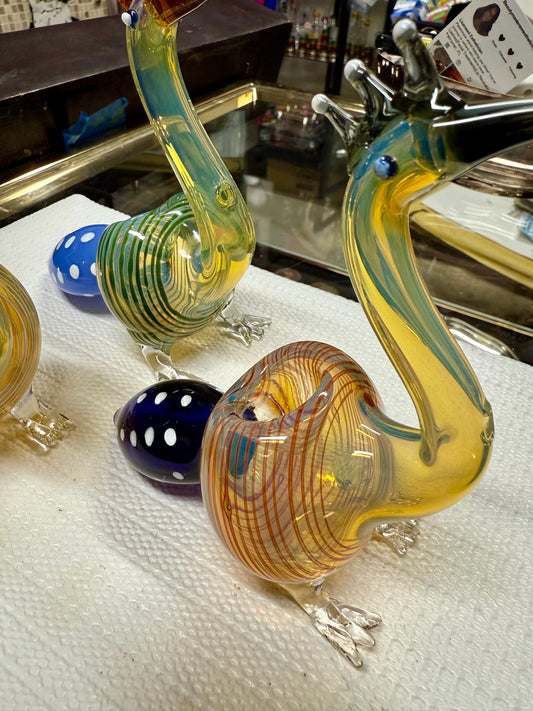 Ripkitty 5” Peacock Dry Herb Hand Pipe Borosilicate Glass - Colors May Vary