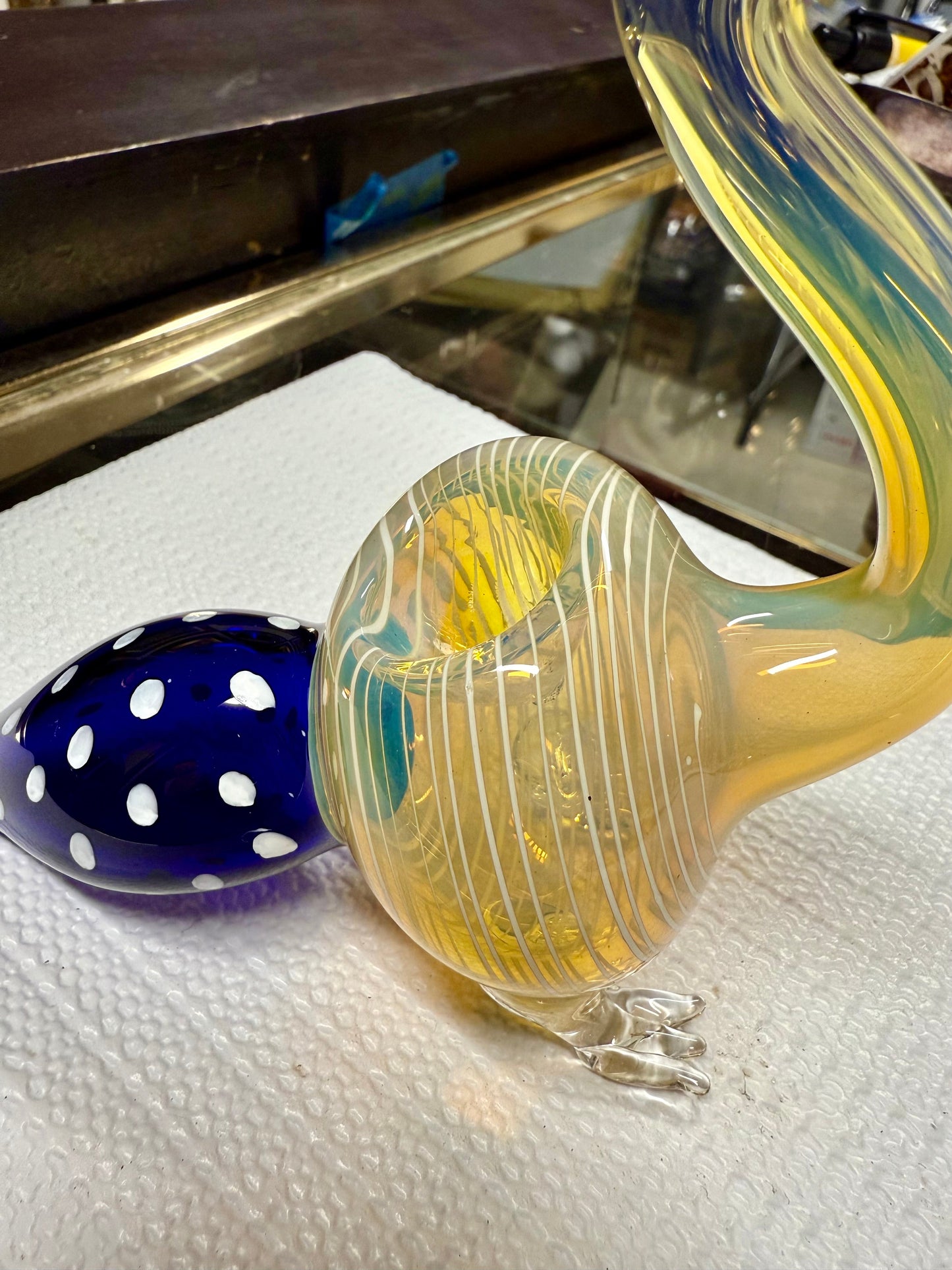 Ripkitty 5” Peacock Dry Herb Hand Pipe Borosilicate Glass - Colors May Vary